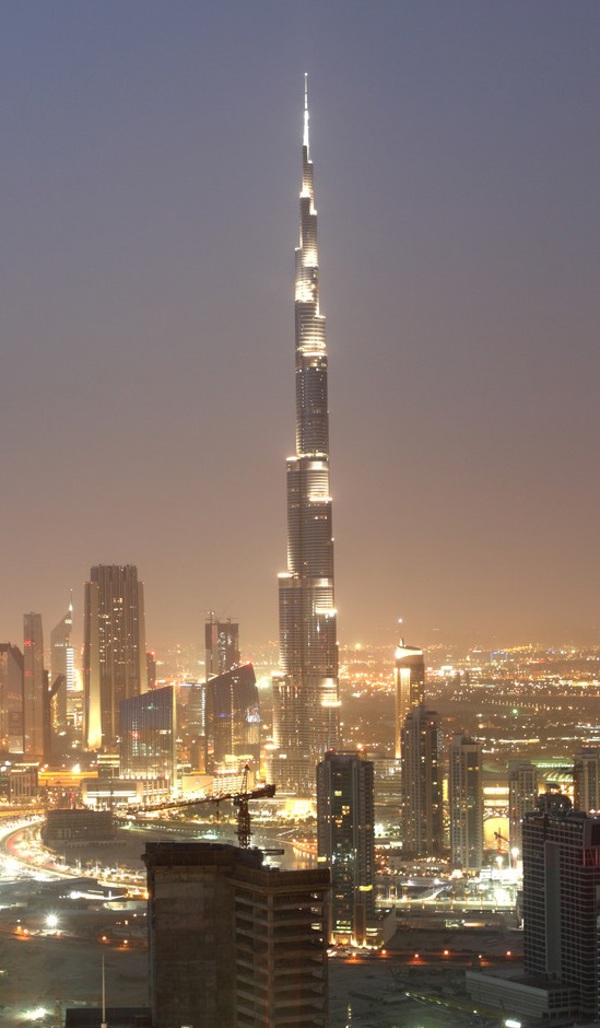 Du béton contenant de la microsilice a été utilisé dans le bâtiment record de Burj Khalifa à Dubaï