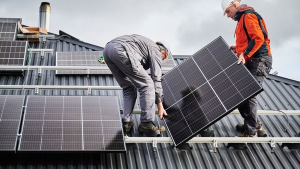 Silicones facilitate the assembly of photovoltaic solar modules