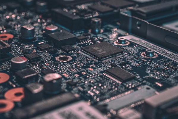 Silicium pour l’application de charges