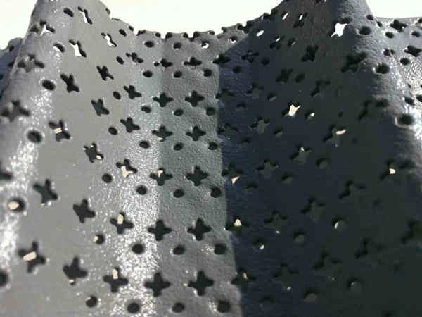 Silicones : revêtements antidérapants spécifiques pour les textiles de bandes transporteuses