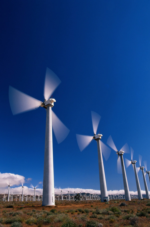 Matériaux composites utilisés pour fabriquer des éoliennes qui résistent aux vents violents et aux conditions climatiques extrêmes